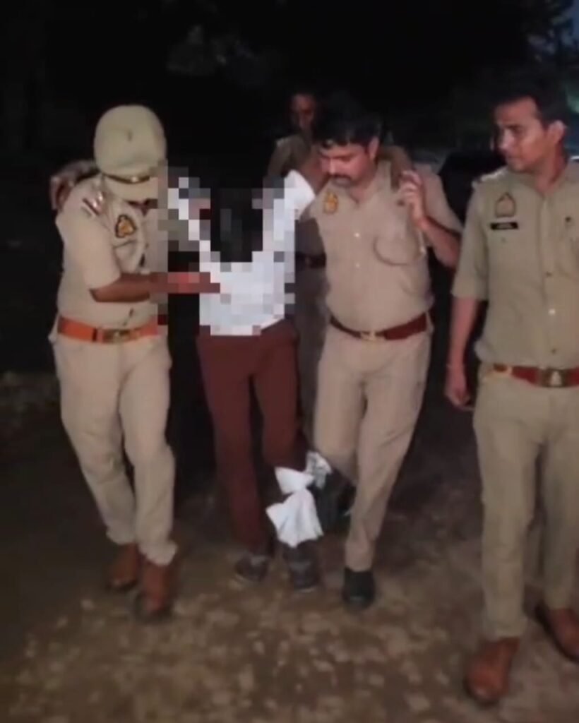 कोतवाली नगर पुलिस ने मुठभेड़ में दो झपटमारों को किया गिरफ्तार, एक के पैर में लगी गोली 2 WhatsApp Image 2025 10 03 at 8.01.23 PM