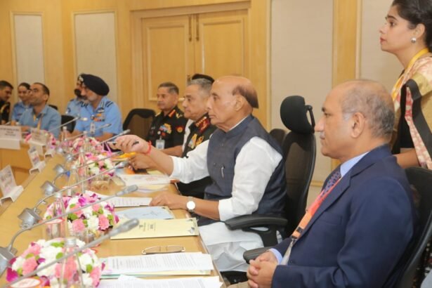 Future Wars Will Be Based on Technology, Algorithms and AI Will Decide the Battlefield's Direction: Rajnath Singh IMAGE CREDIT TO IDEX