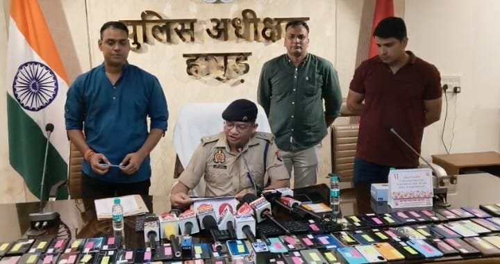 Cyber team achieves a major success: 214 mobiles worth ₹48 lakhs recovered. The phones were returned to their owners, bringing smiles to their faces IMAGE CREDIT TO POLICE