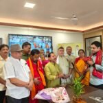 Ghaziabad Municipal Corporation is busy preparing for the Chhath festival. Members of the Purbiya Jan Kalyan Parishad met with the Municipal Commissioner to discuss the arrangements IMAGE CREDIT TO NAGAR NIGAM