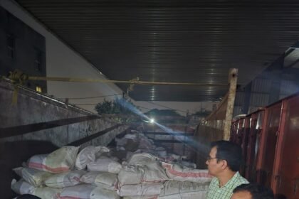 Plastic-Free Campaign: The Municipal Corporation seized 50 tons of single-use plastic IMAGE CREDIT TO NAGAR NIGAM