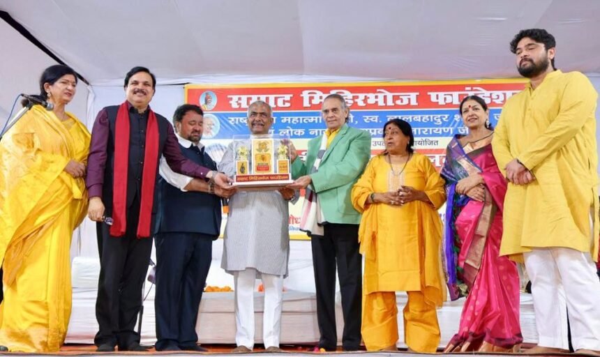 A grand National Poets' Conference was held in Vasundhara: The poets' performances were filled with feelings of patriotism, social service, and literature IMAGE CREDIT TO Roop Chaudhary