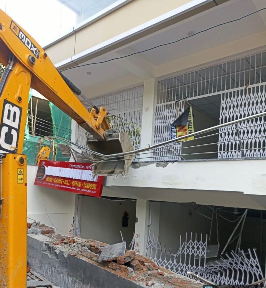 Major Action by Ghaziabad Development Authority: Several Illegal Constructions Demolished in Indirapuram, Sealing Action Taken on Three Properties IMAGE CREDIT TO AUTHORITY