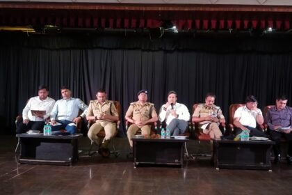 Chhath Festival: Meeting Held at Hindi Bhawan Under DM's Chairmanship for Special Preparations IMAGE CREDIT TO INFORMATION DEPARTMENT