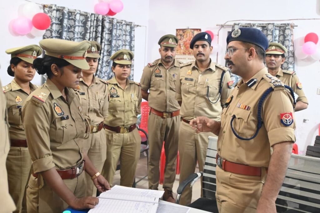महिला संबंधित अपराधों में त्वरित कार्यवाही करें विवेचक : एडिशनल सीपी केशव कुमार चौधरी 2 WhatsApp Image 2025 10 13 at 9.17.03 PM