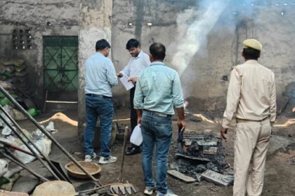 Pollution Control: 23 Illegal Factories Sealed in Loni, Water Samples from 7 Factories Collected and Sent for Lab Testing IMAGE CREDIT TO Pollution Board