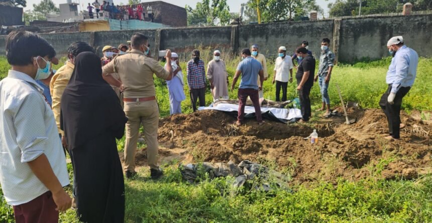 After 42 days, on the DM's orders, the body of the married woman was exhumed from the grave; police took action based on the sister's complaint IMAGE CREDIT TO POLICE