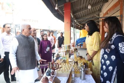 MSME Minister Rakesh Sachan Officially Inspects UP Trade Show Swadeshi Mela 2025, Interacts with Artisans and Entrepreneurs IMAGE CREDIT TO INFORMATION DEPARTMENT