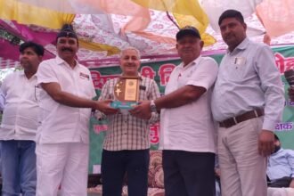 A confluence of dedication and respect at the Diwali Milan Ceremony for ex-servicemen and journalists IMAGE CREDIT TO REPORTER