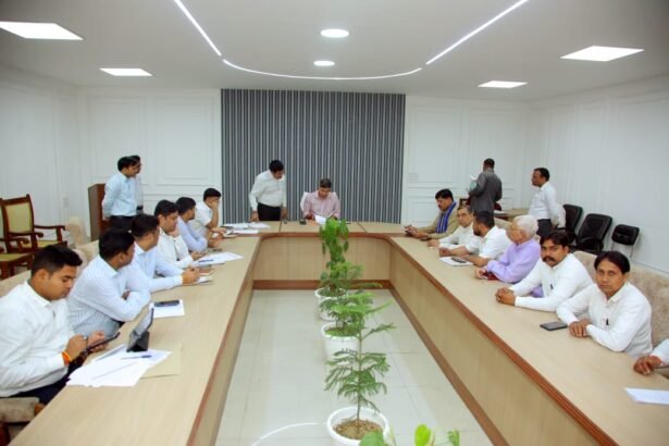 Political parties should also organize programs on their own to enroll graduate voters, says the DM IMAGE CREDIT TO INFORMATION DEPARTMENT