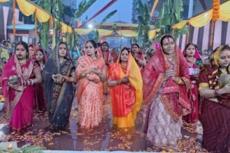 In Eros Sampurnam Society, the grand festival of Chhath concluded with offerings to the rising sun — the atmosphere echoed with chants and cheers IMAGE CREDIT TO Committee