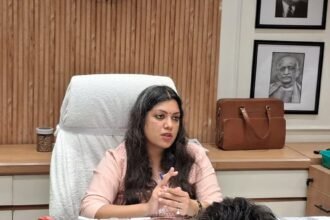 To further improve the business environment, the administration took active measures, and a meeting of the Vyapar Bandhu Committee was held under the chairpersonship of District Magistrate IMAGE CREDIT TO INFORMATION DEPARTMENT