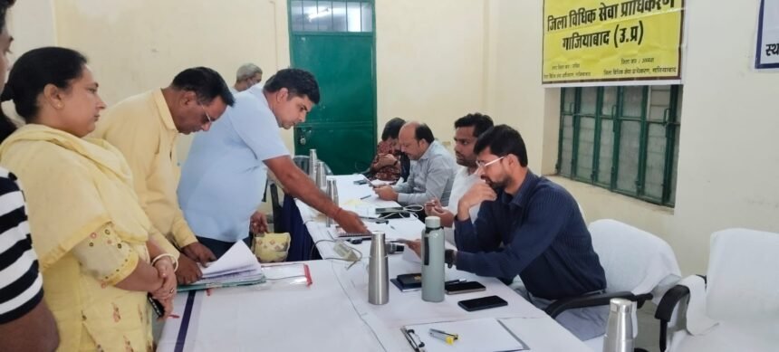 Samagra Samadhan Diwas organized in all three tehsils of Ghaziabad IMAGE CREDIT TO INFORMATION DEPARTMENT