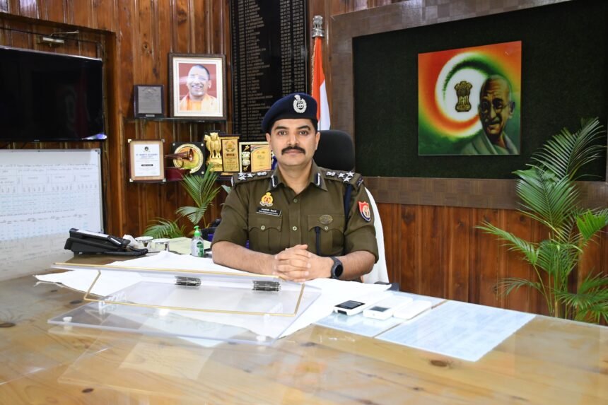 Garh Ganga Fair showcased a unique example of discipline and coordination; DIG appreciated the police force IMAGE CREDIT TO POLICE