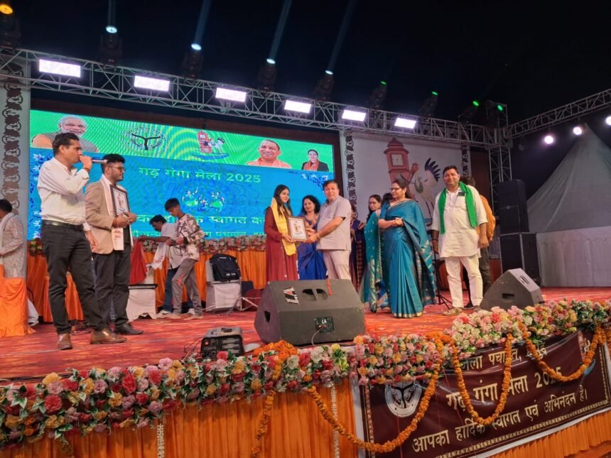 At the Garh Ganga Fair, poets and artists entertained the audience and devotees with cultural programs, earning loud applause for their devotional performances IMAGE CREDIT TO INFORMATION DEPARTMENT