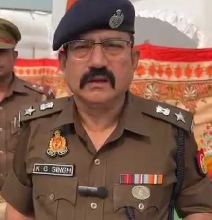 Major action at Kartik Ganga Fair: Nine police personnel, including two inspectors, found absent from duty; SP suspends them, causing a stir in the police department IMAGE CREDIT TO POLICE