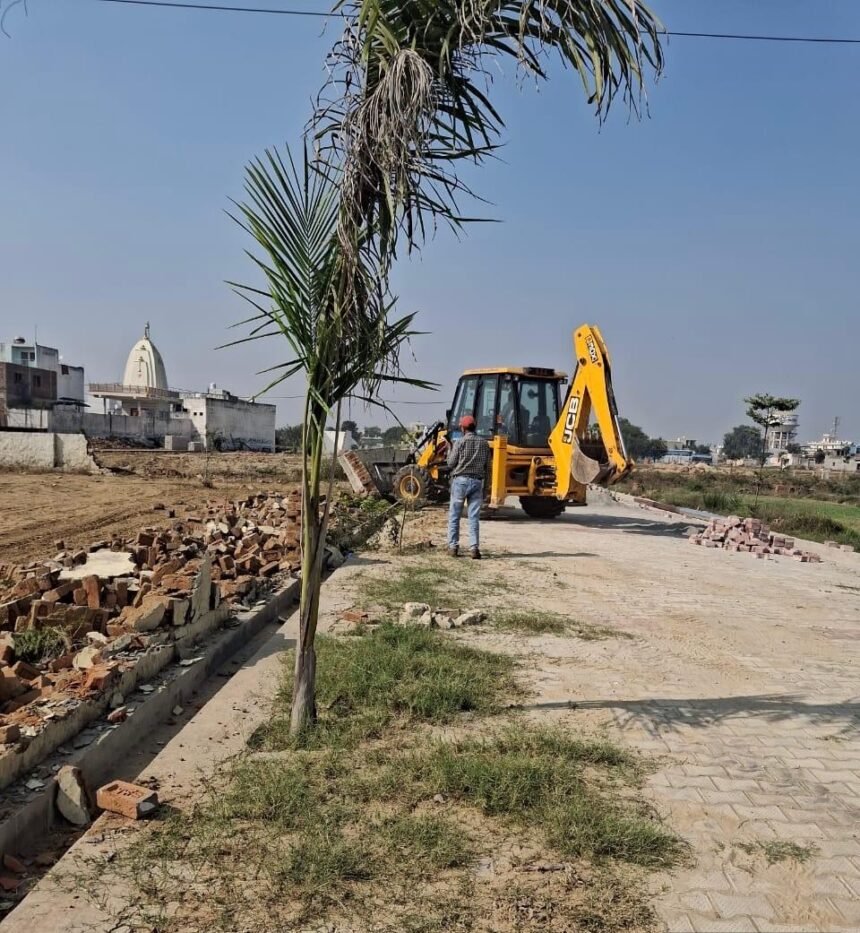 Bulldozers deployed on illegal colonies in Bhikkanpur and Morta; strict action by the authority causes panic IMAGE CREDIT TO AUTHORITY