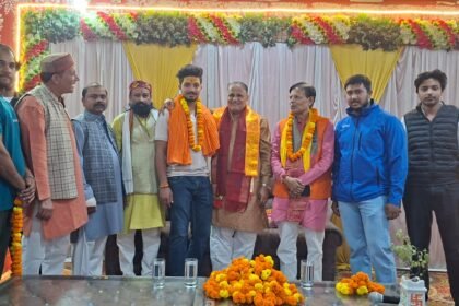 On being appointed as the BJP District In-charge, workers gave a grand welcome to Mansingh Goswami in Meerut IMAGE CREDIT TO आदेश फौजी