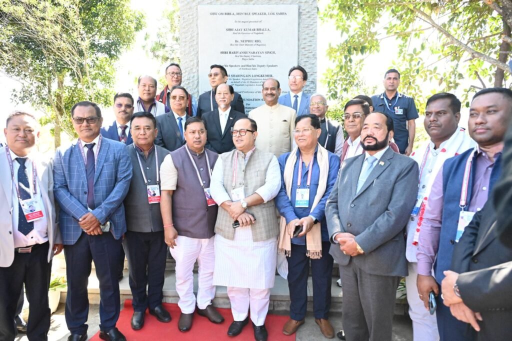 लोकतंत्र की मर्यादा बनाए रखना हर जनप्रतिनिधि का कर्तव्य : लोक सभा अध्यक्ष ओम बिरला 2 WhatsApp Image 2025 11 10 at 7.04.22 PM