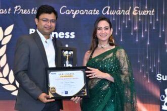 Ashish Mittal from Hapur was honored at the National Business Awards; actress Preeti Jhangiani presented the award IMAGE CREDIT TO Ashish Mittal