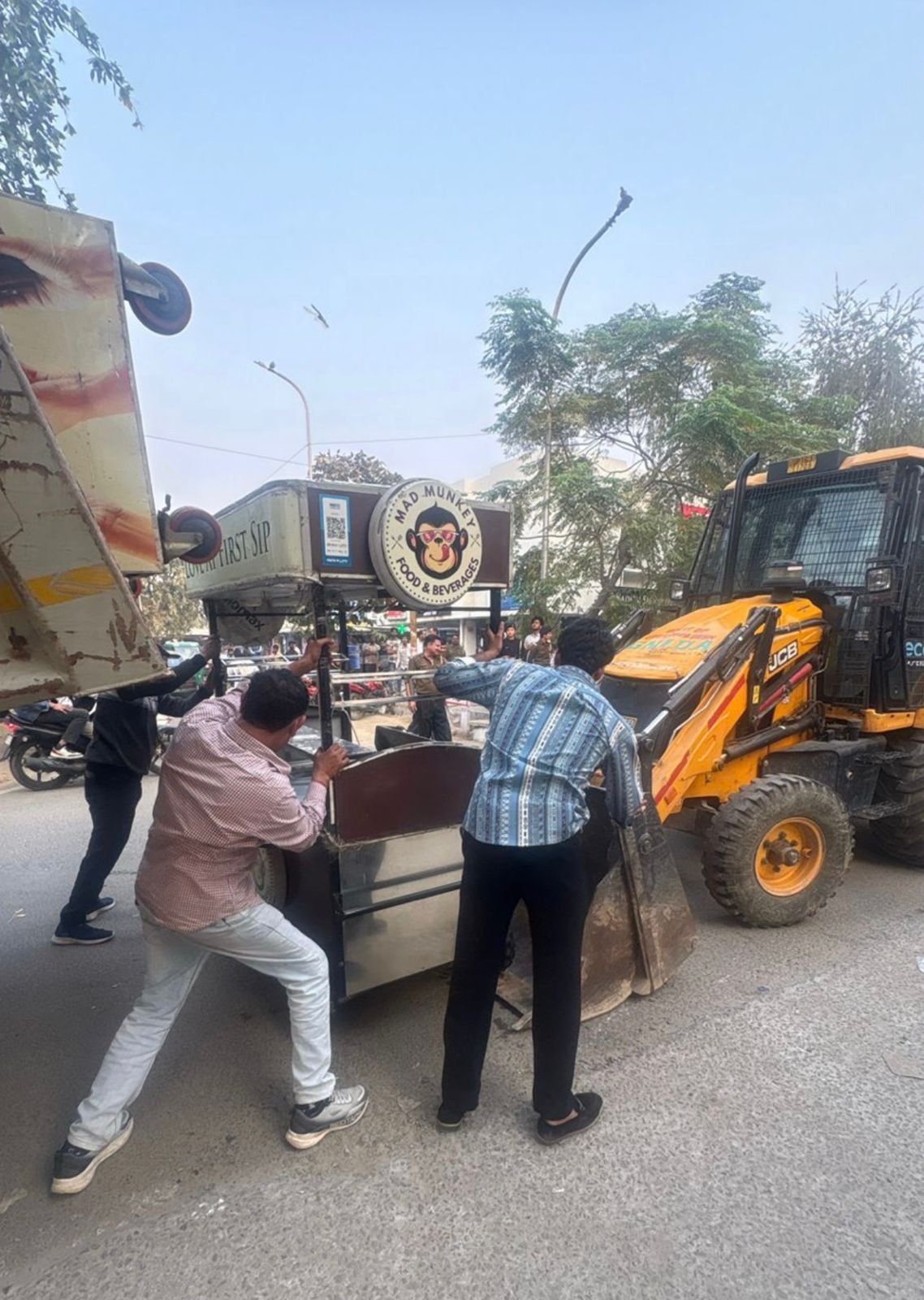 Strict Action by Authority in Sector Alpha 2: 30 Illegal Kiosks and Counters Removed IMAGE CREDIT TO AUTHORITY