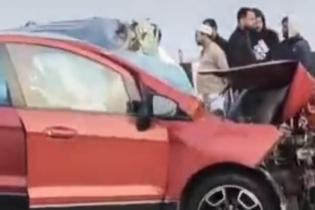 Head-On Collision Between High-Speed Car and Tractor Trolley: One Dead, Four Injured, Highway Jammed for Hours IMAGE CREDIT TO POLICE