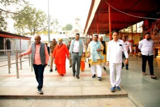 DM and City MLA Inspected the Corridor Work of Shri Doodheshwarnath Temple IMAGE CREDIT TO INFORMATION DEPARTMENT