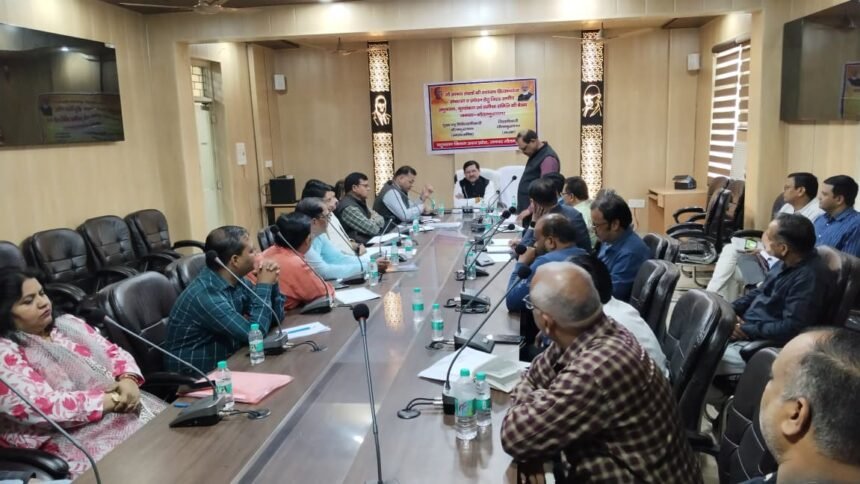 District Monitoring Committee meeting on cattle conservation, instructions issued to improve arrangements at shelter homes IMAGE CREDIT TO INFORMATION DEPARTMENT