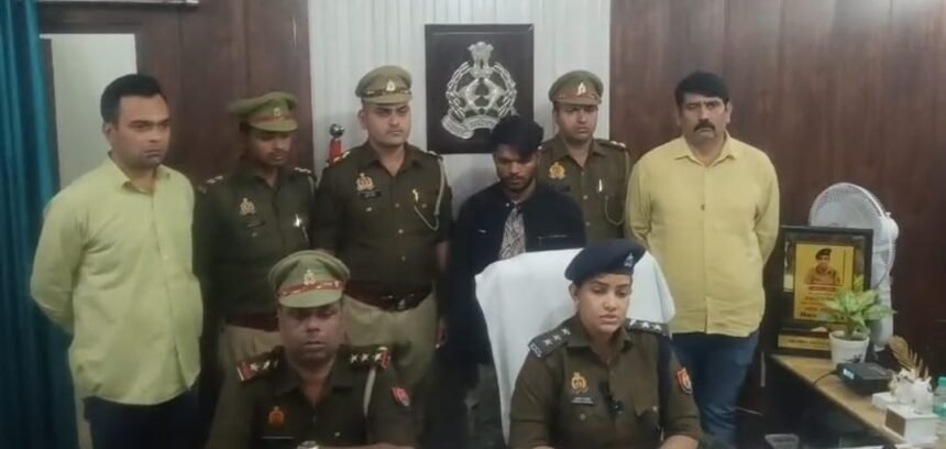 Sihani Gate police solved a showroom theft, arrested one accused IMAGE CREDIT TO POLICE