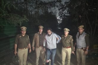 Kausambi police arrested a robber in an encounter; he sustained a gunshot wound in the leg IMAGE CREDIT TO POLICE