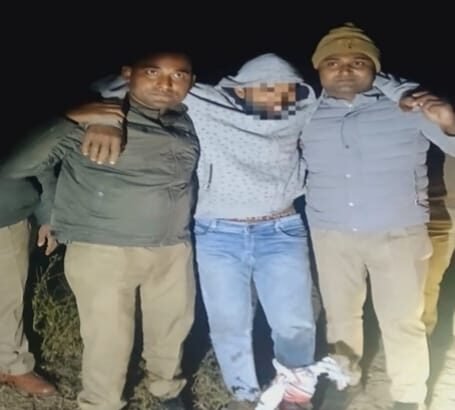 In Bijnor, a chain snatcher was arrested IMAGE CREDIT TO POLICE