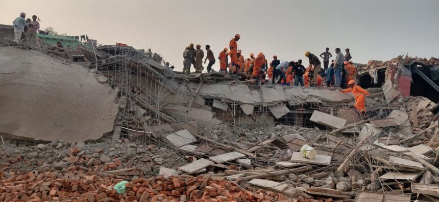 Lintel of a three-storey under-construction building collapsed; 1 laborer dead, 10 injured IMAGE CREDIT TO REPORTER