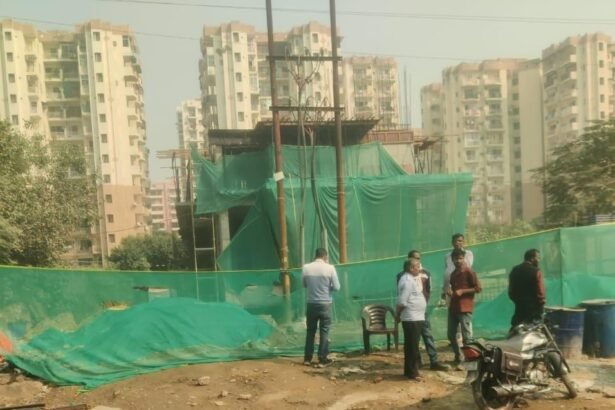 Strict action by GDA on air pollution: GRAP-3 and NGT rules enforced, construction activities halted, ₹5 lakh fine imposed, strict monitoring initiated IMAGE CREDIT TO AUTHORITY