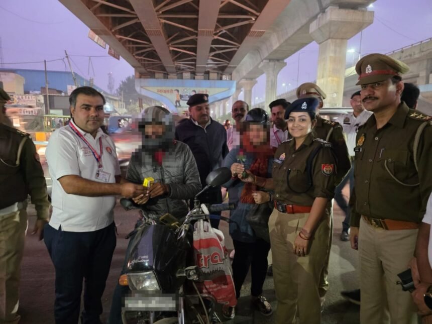 Traffic Month – November 2025: Police conducted an awareness campaign at Rajnagar Extension IMAGE CREDIT TO POLICE
