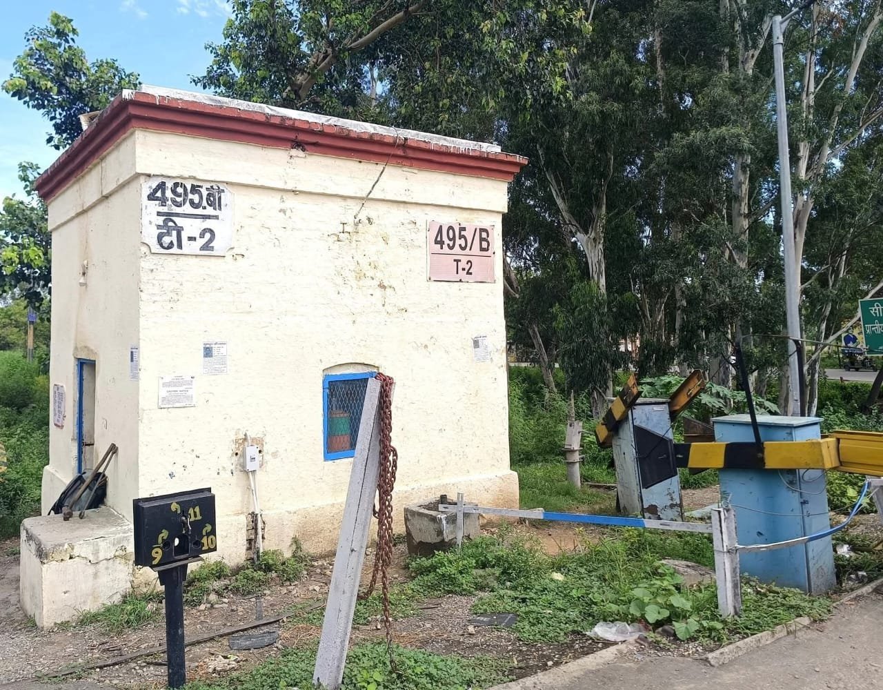A road overbridge will be constructed at the Chandok railway crossing instead of an underpass, providing major relief to commuters IMAGE CREDIT TO REPORTER