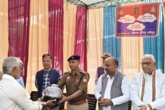 Two-wheeler riders were made aware by distributing free helmets, and they were administered an oath to follow safe traffic rules IMAGE CREDIT TO POLICE