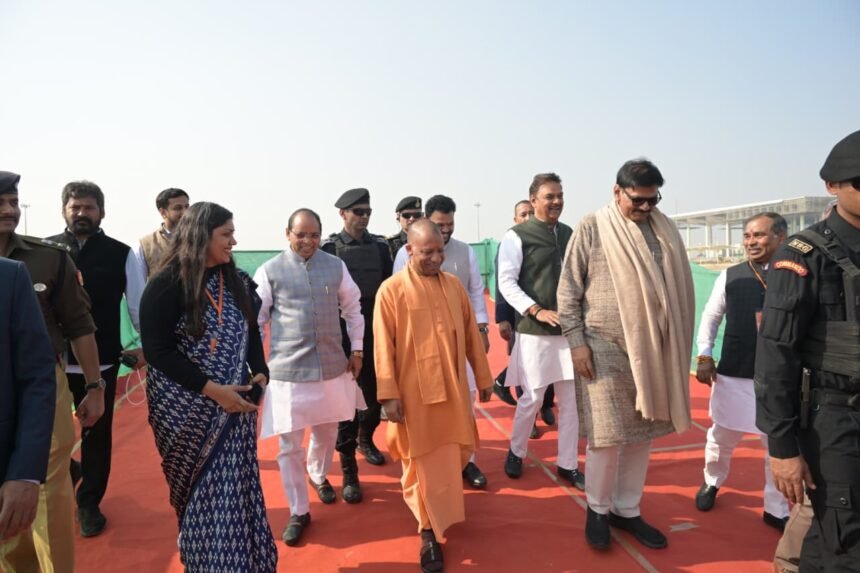 Chief Minister Yogi inspected Jewar Airport and gave strict instructions IMAGE CREDIT TO INFORMATION DEPARTMENT
