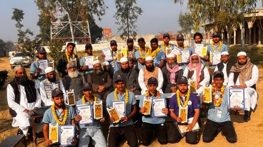 At the National Jamboree, the Jamiyat Youth Club team planted the flag and received recognition for their outstanding performance IMAGE CREDIT TO जमीयत यूथ क्लब