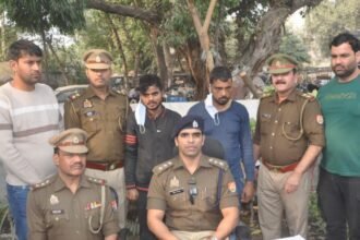Vijayanagar police solved the murder of a taxi driver; two accused arrested IMAGE CREDIT TO POLICE