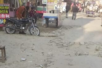 Broken roads have taken away the peace of the city; there is a fear of accidents at every step IMAGE CREDIT TO REPORTER