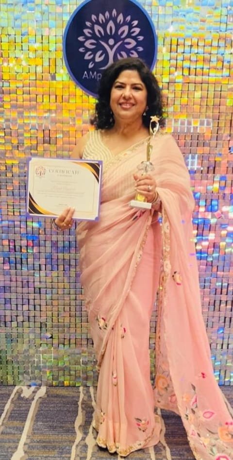 Nagina’s daughter made history in the USA; Rupali Agrawal received the international ‘Woman of Substance’ award IMAGE CREDIT TO REPORTER