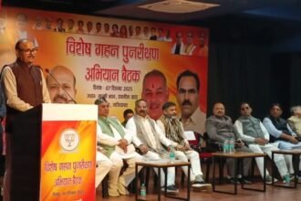 Deputy Chief Minister Brajesh Pathak arrived in Ghaziabad and held a meeting regarding the special intensive revision IMAGE CREDIT TO BJP
