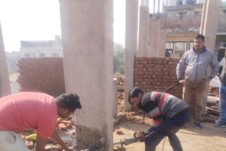 GDA’s bulldozer rolled into Shalimar Garden IMAGE CREDIT TO AUTHORITY