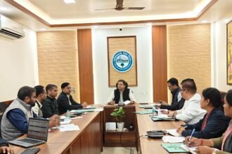 The Municipal Commissioner reviewed the ongoing works of the Waterworks Department IMAGE CREDIT TO NAGAR NIGAM