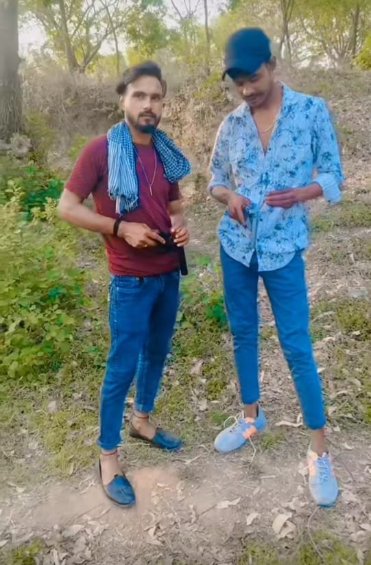 Photos with Illegal Firearms Go Viral, Police on Alert, Search for Youths Intensifies IMAGE CREDIT TO REPORTER