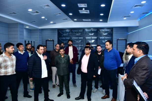 Municipal Commissioner inspected ITMS building IMAGE CREDIT TO NAGAR NIGAM
