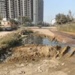 Residents of Gaur City Society troubled due to lack of basic facilities, ultimatum to take refuge in the court IMAGE CREDIT TO REPORTER