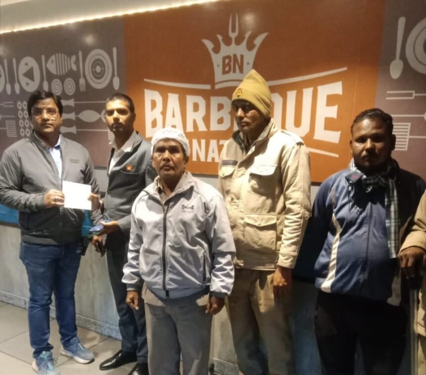 Garbage Separation: Municipal Corporation collected a fine of 10 thousand from Barbiqu Nation IMAGE CREDIT TO NAGAR NIGAM