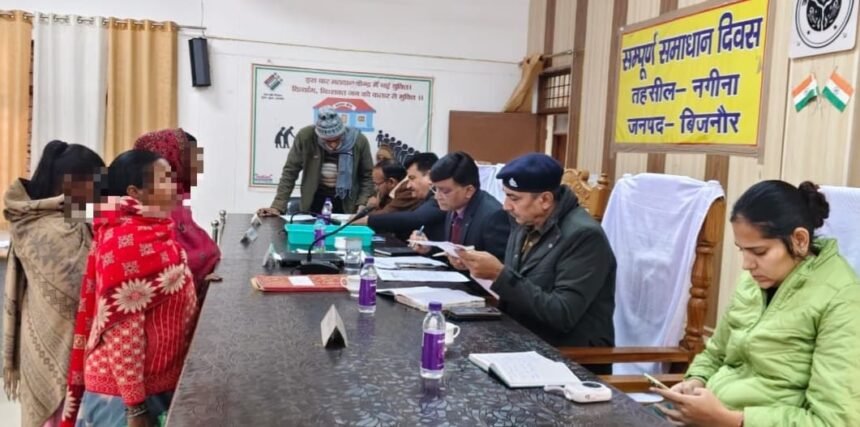 Translate from Marathi 19 complaints lodged in resolution day IMAGE CREDIT TO INFORMATION DEPARTMENT