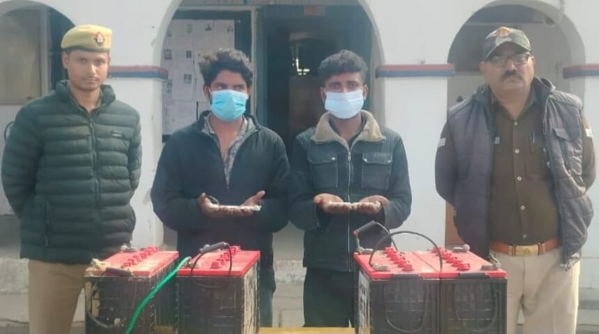 E-rickshaw battery theft busted, two vicious thieves nabbed IMAGE CREDIT TO POLICE